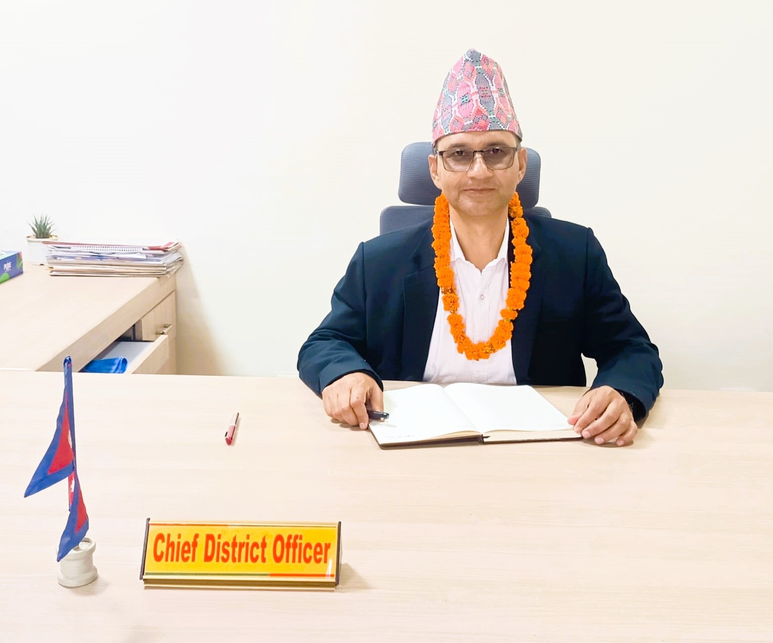कार्यालयबाट भएका कार्यहरुसँग सम्बन्धित तस्विरहरु